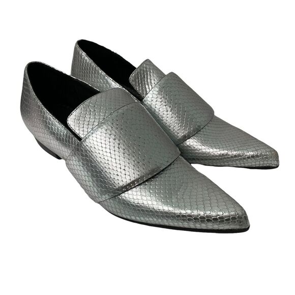 Rodarte Shoes - Rodarte Shoes Size 38.5 US 8.5 Silver Metallic Snakeskin Embossed Pointed